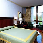 希洪旅馆 酒店 4*