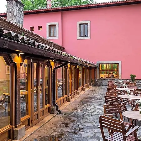 Hotel De 4*