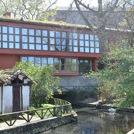 Hotel De 4*